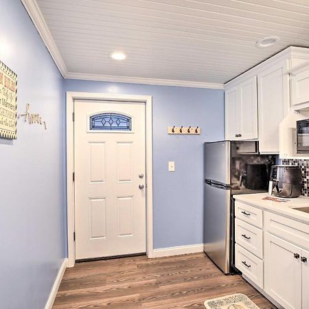 Updated Williamstown Apartment With Kitchen! Zewnętrze zdjęcie