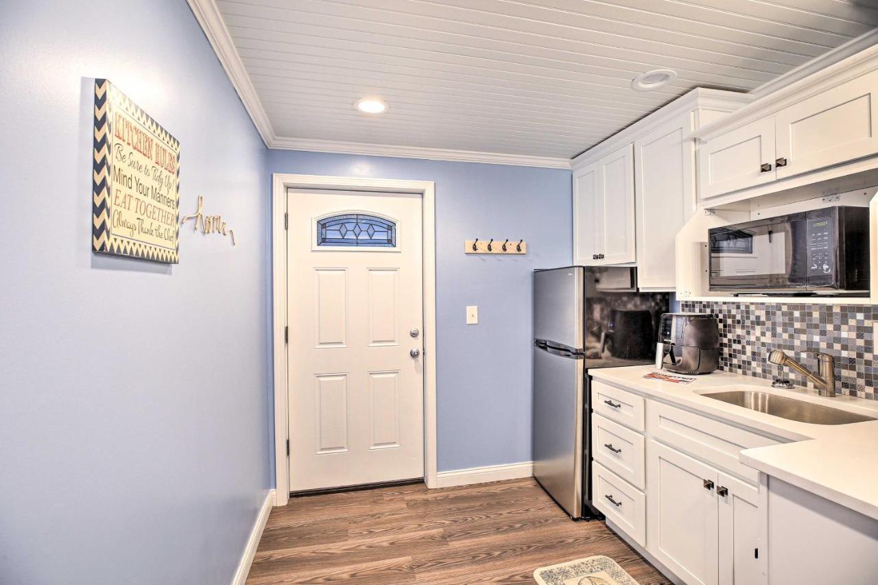 Updated Williamstown Apartment With Kitchen! Zewnętrze zdjęcie